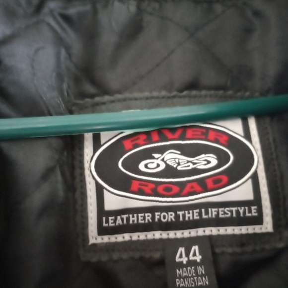 River Road Motorcycle Leather Jacket - Picture 3 of 9